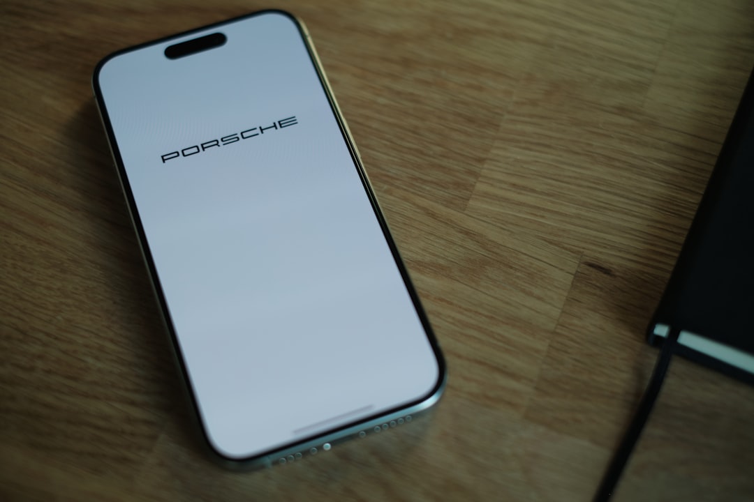 Finanse osobiste: automatyzacja oszczędzania i inwestowania 14 Photo Smartphone app